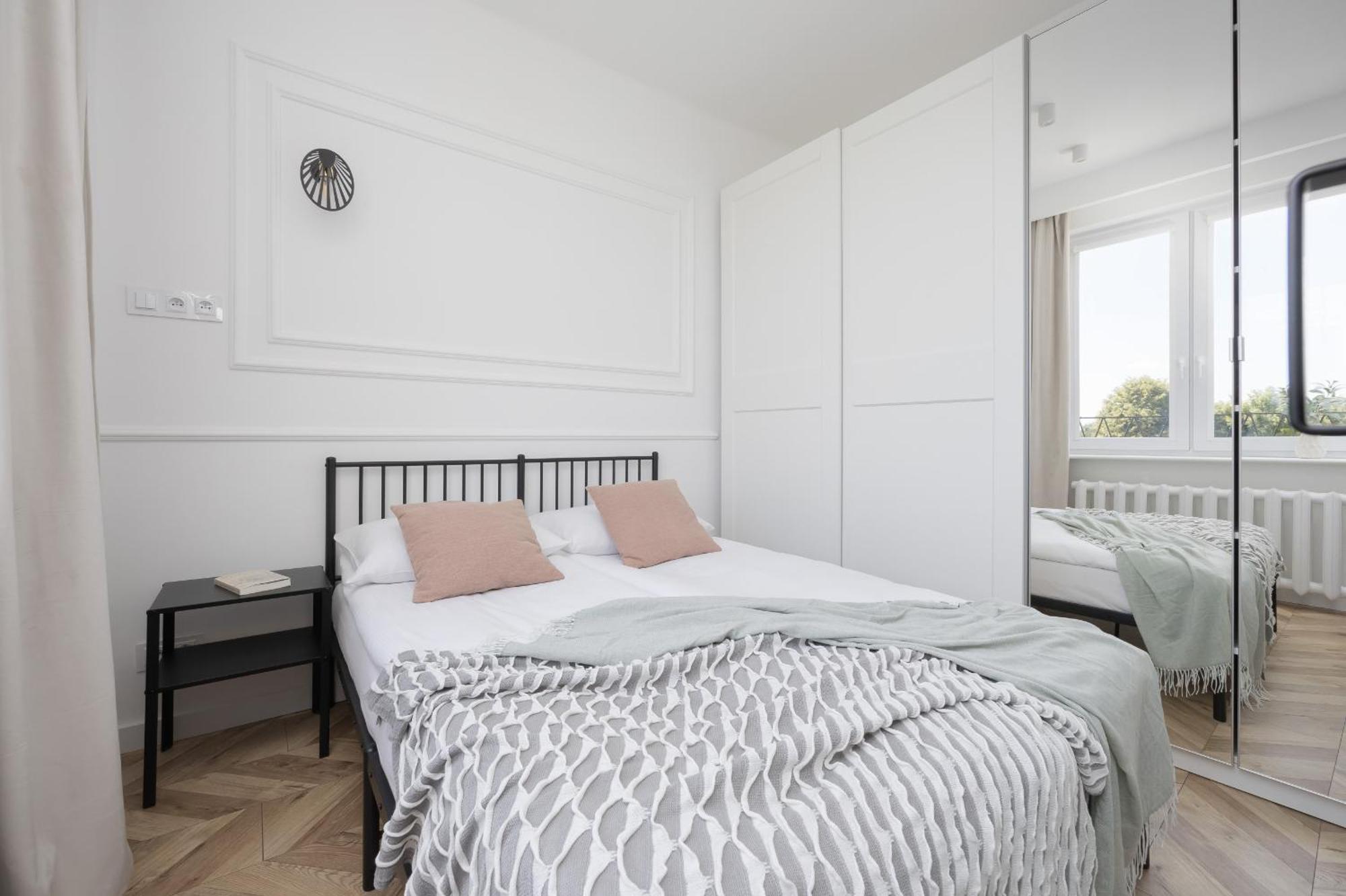 Elegancki Apartament Dla 4 Osob W Warszawie By Noclegi Renters Warszawa Eksteriør bilde